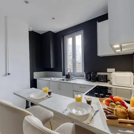 Charming - Close To Paris *
