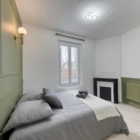 Charming - Close To Paris *
